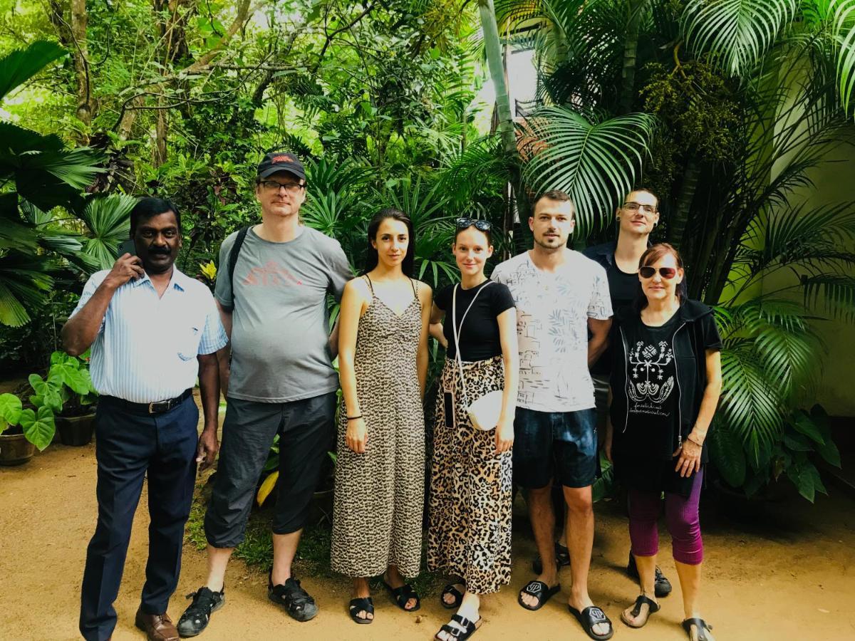 Gangadiya Lodge Sigiriya Esterno foto